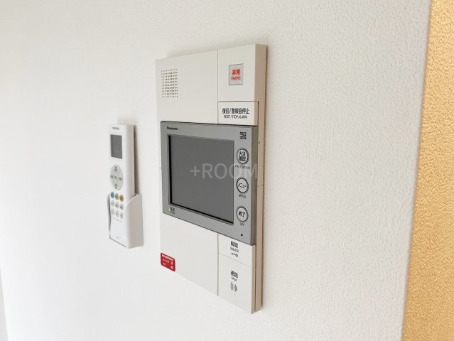 レジュールアッシュOSAKA新深江ummの内装写真