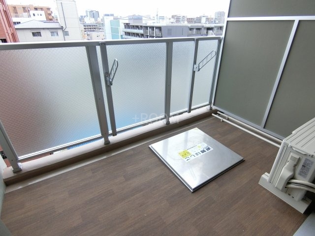 エグゼ江坂ummの内装写真