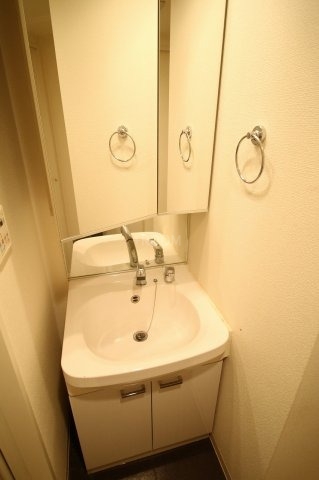 エスリード北浜イーストummの内装写真