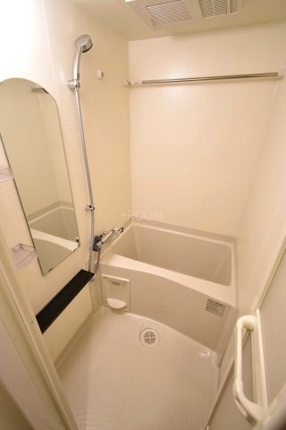 グランカリテ九条南ummの内装写真