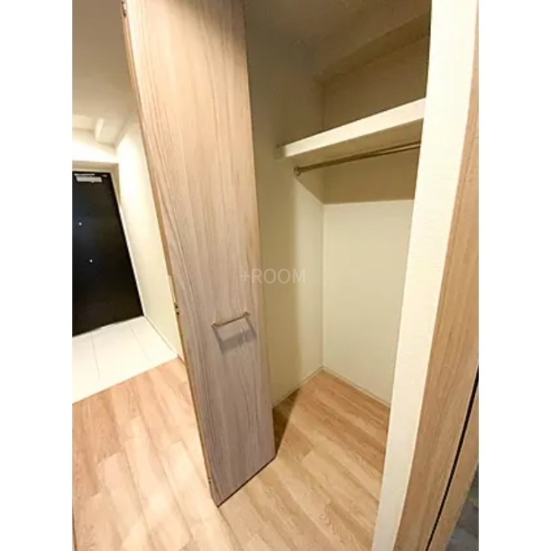 プレサンスロジェ新梅田ummの内装写真