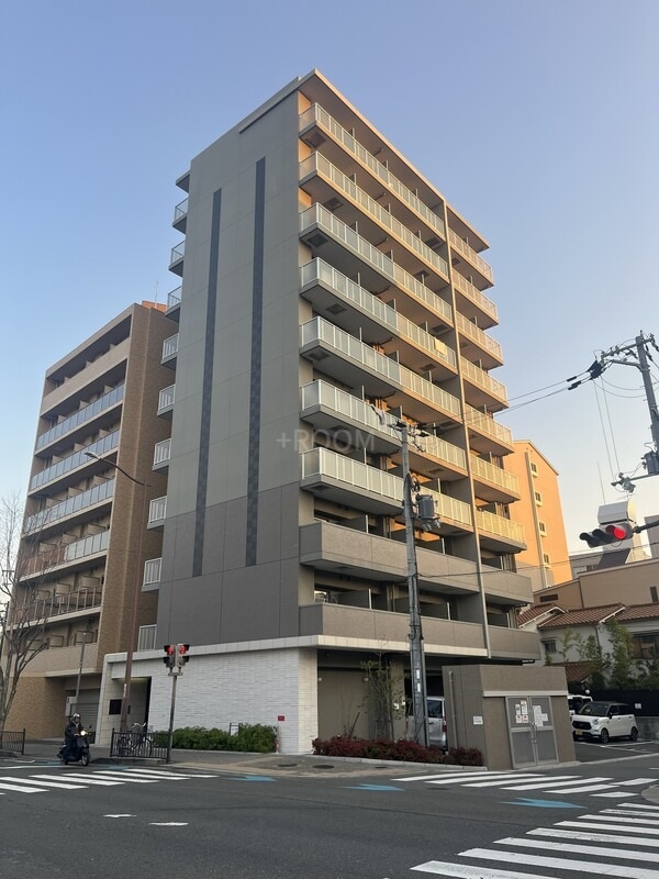 エグゼ江坂の外観写真