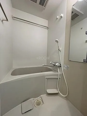 リヴィアス難波ルノンummの内装写真
