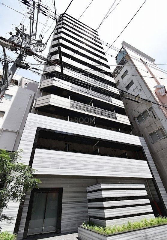 ファーストフィオーレ東梅田umm