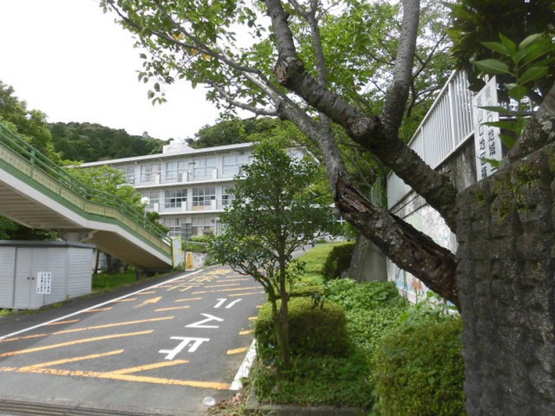 ビレッジハウス逆川1号棟の周辺写真