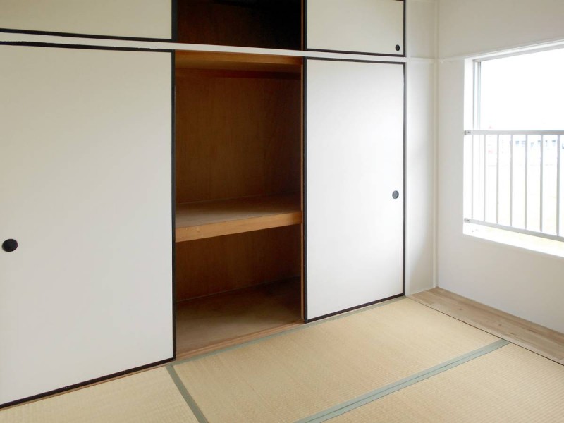 ビレッジハウス巣南町西2号棟の内装写真