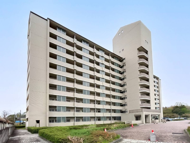 ビレッジハウス東松山タワー1号棟の外観写真