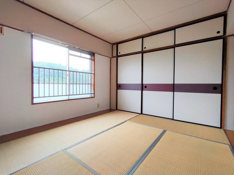 ビレッジハウス八日市場2号棟の内装写真