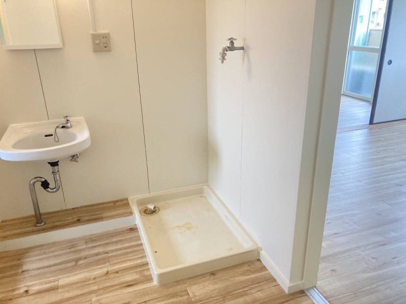 ビレッジハウス東部2号棟の内装写真