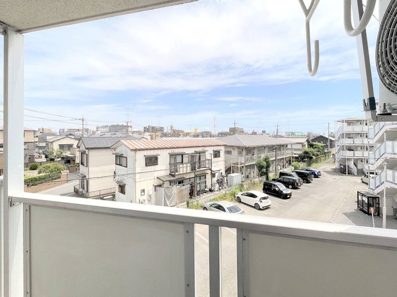 ビレッジハウス座間8号棟の内装写真