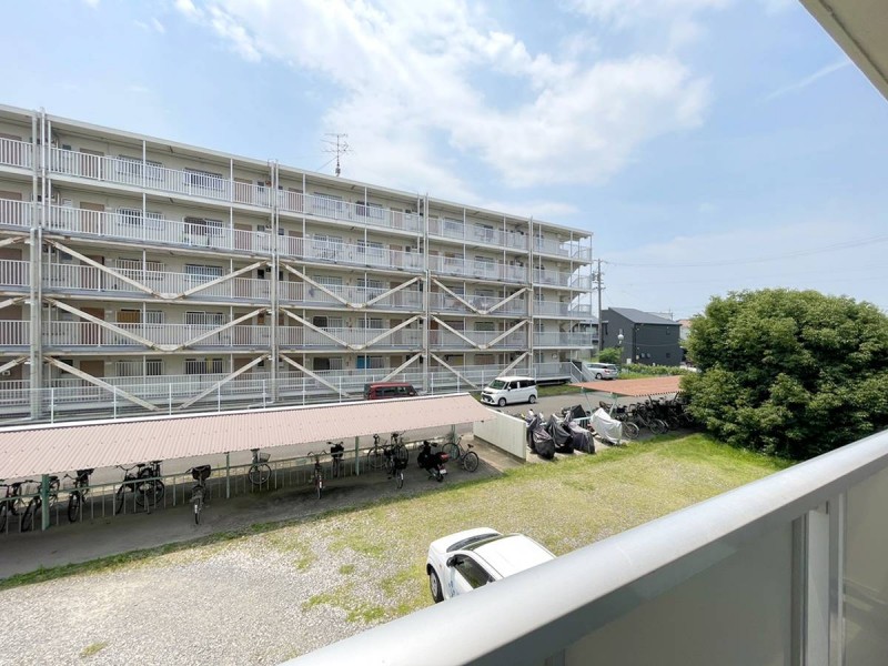 ビレッジハウス西萩原1号棟の内装写真