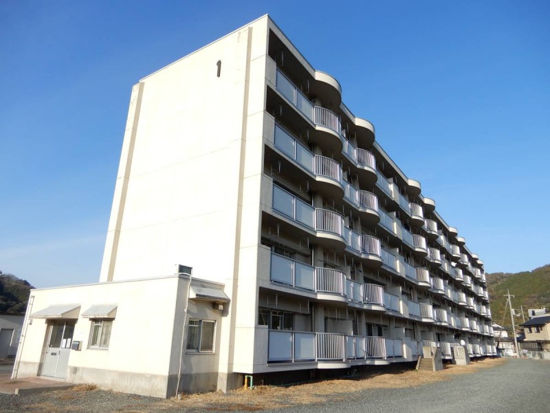 ビレッジハウス吉井I1号棟の外観写真