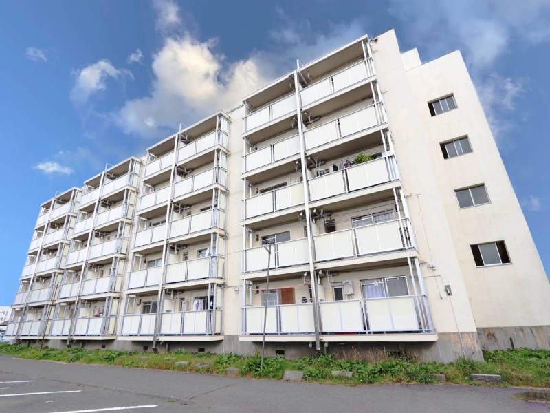 ビレッジハウス厨川4号棟の外観写真