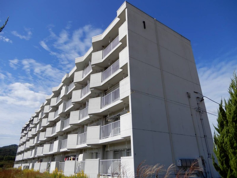 ビレッジハウス建部吉田1号棟の外観写真