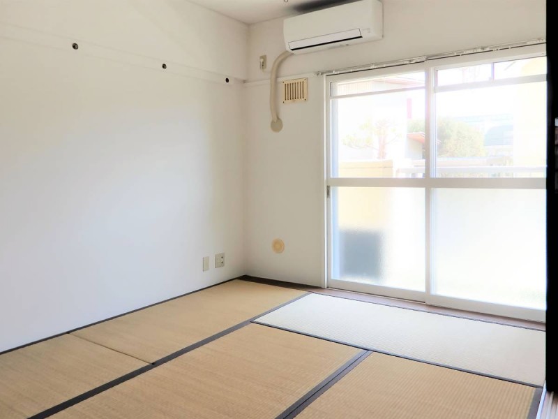 ビレッジハウス万丁目2号棟の内装写真