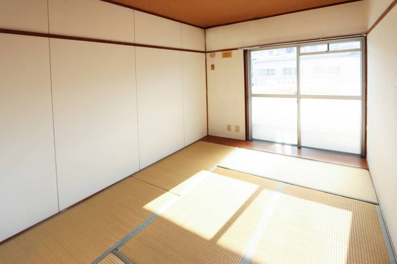 ビレッジハウス栗面2号棟の内装写真