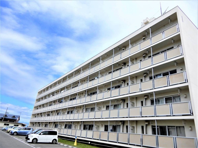 ビレッジハウス中桜田1号棟の外観写真