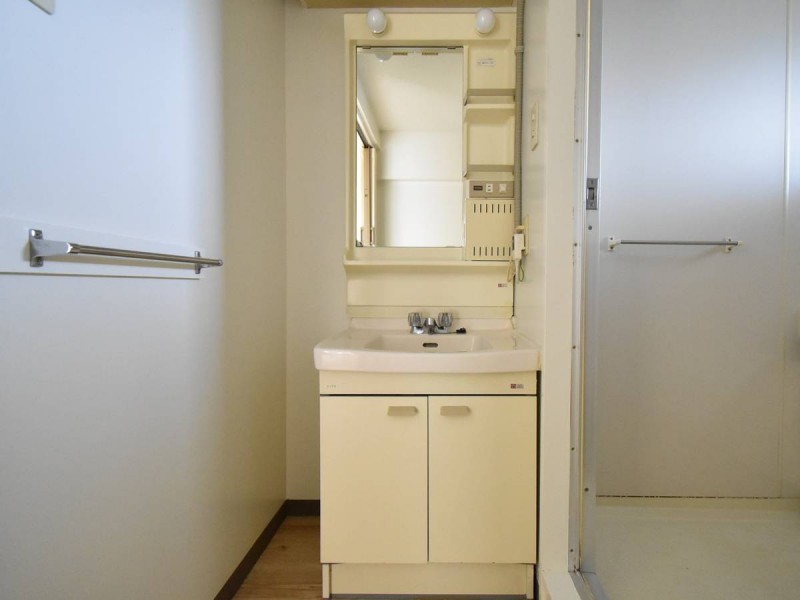 ビレッジハウス荒川2号棟の内装写真