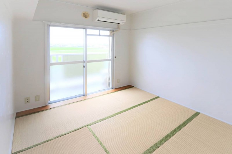 ビレッジハウス大和II2号棟の内装写真