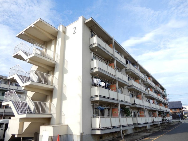 ビレッジハウス西阿知2号棟の外観写真