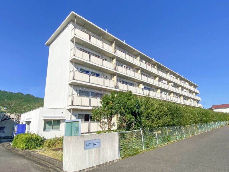 ビレッジハウス三輪崎2号棟の外観写真