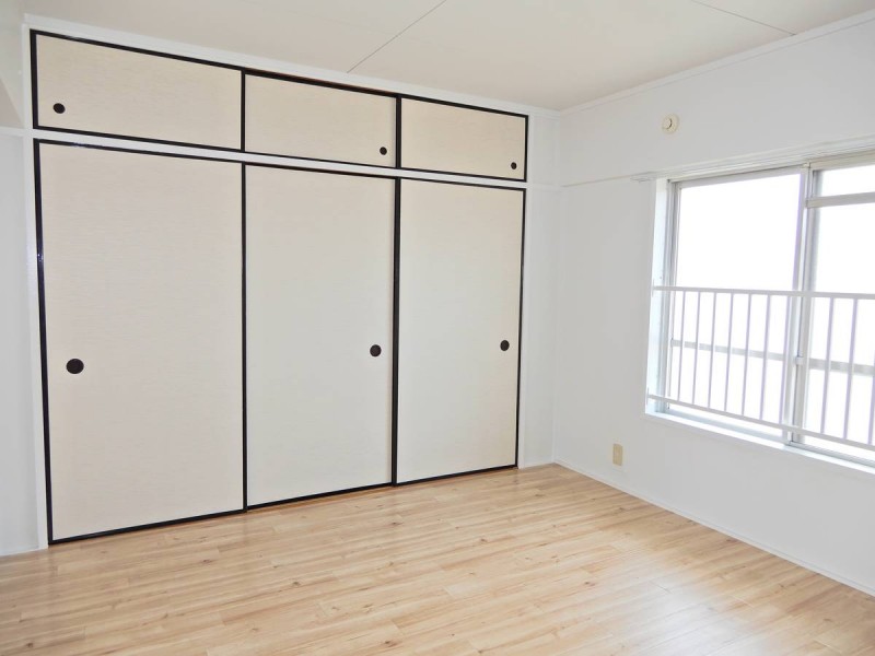 ビレッジハウス日明4号棟の内装写真