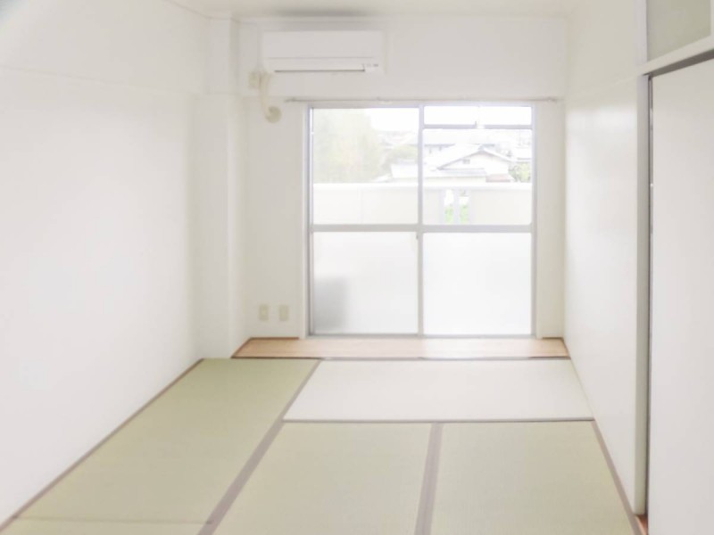 ビレッジハウス上野部1号棟の内装写真