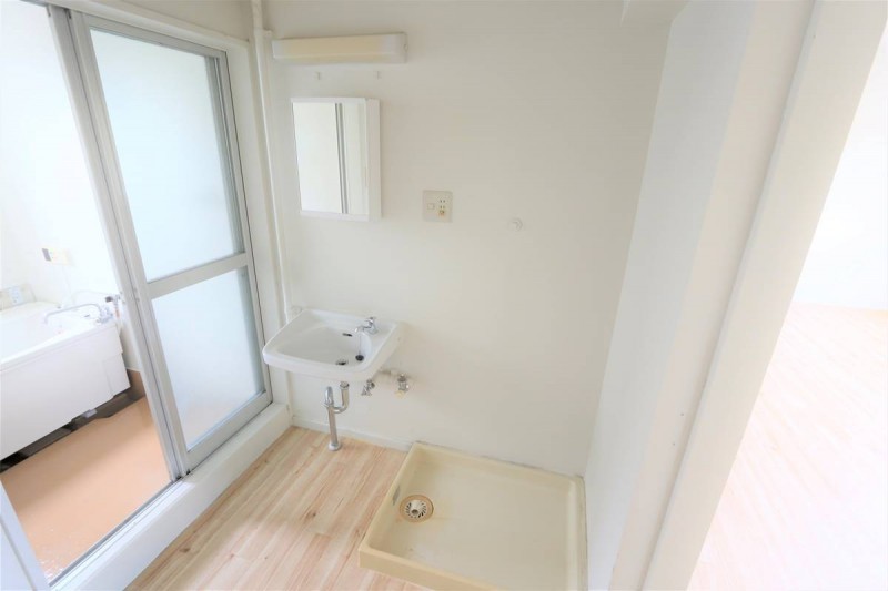 ビレッジハウス青山II2号棟の内装写真